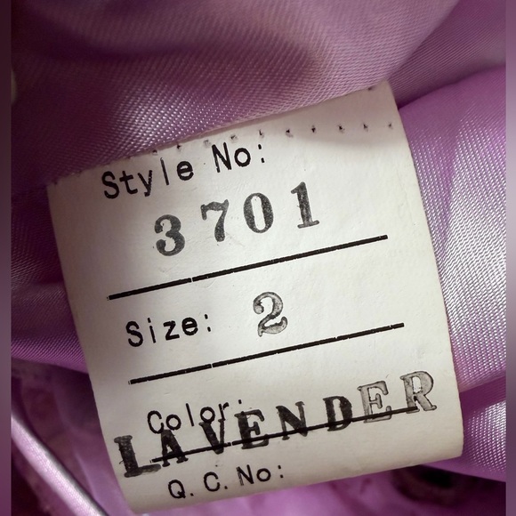 Mystique Lavender Beaded Lace Tulle Dress Sz 2 | Prom • Formal • Evening - Picture 3 of 11